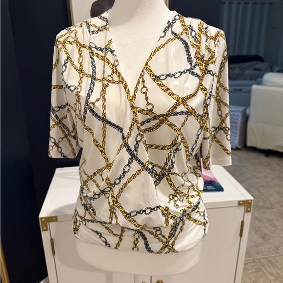 INC Chain Print V-Neck Top size small - Picture 1 of 4